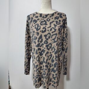 Grateful Hearts Leopard Print Long Sleeve Top